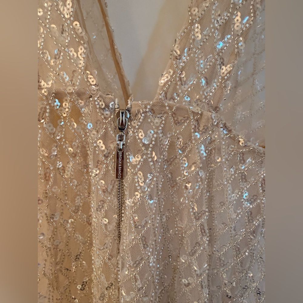 NWOT BRONX AND BANCO Liora Bridal Gown , Elegant Silver Evening Gown with Bow - Picture 13 of 16
